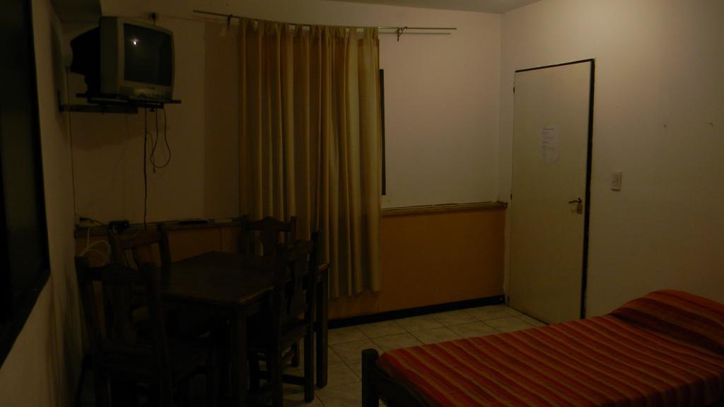 Punto Urbano Hostel Mendoza Quarto foto